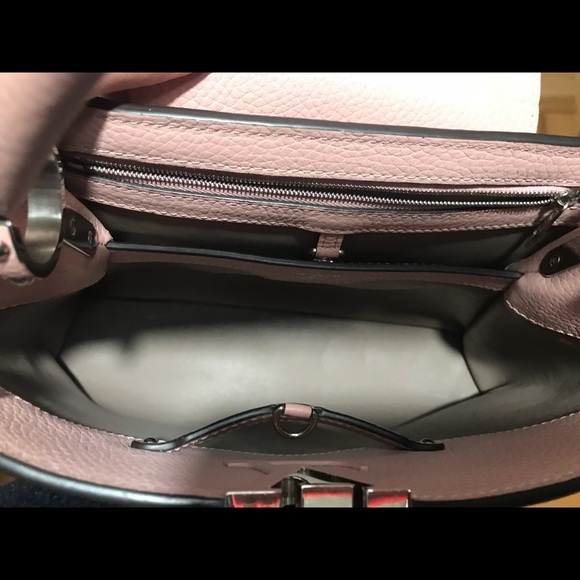 100% Authentic Louis Vuitton Capucines Pm - Picture 3 of 5